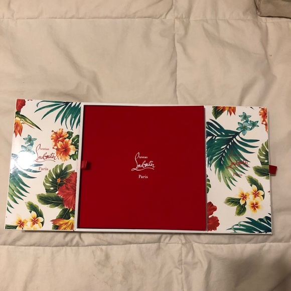 CHRISTIAN LOUBOUTIN NAIL SET - Picture 6 of 6